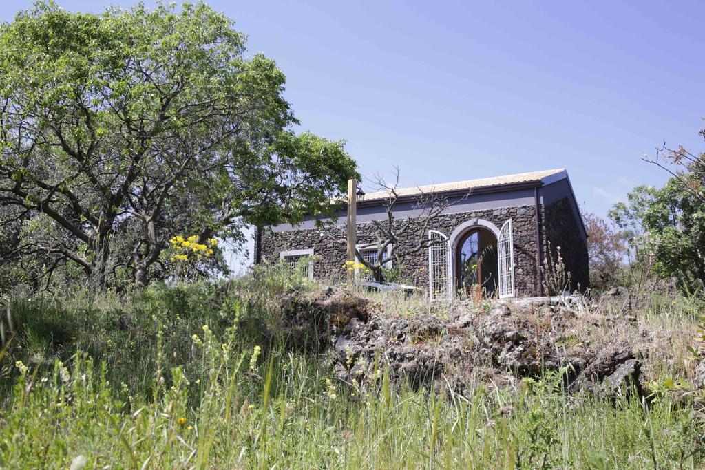 Ecoagriturismo Notti Stellate Etna Mare Villa Mascali Exterior photo